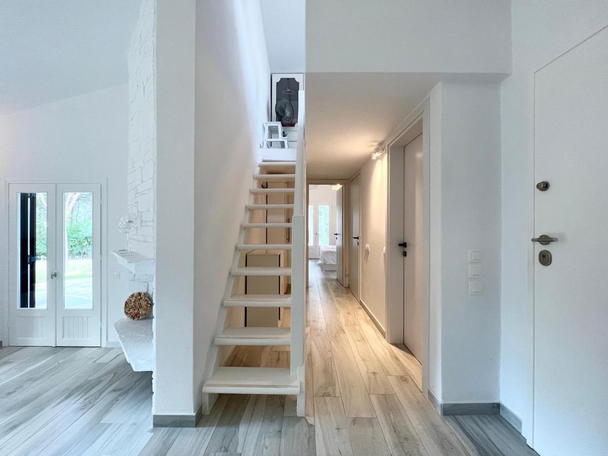 Sani Villa Christy Bagian luar foto